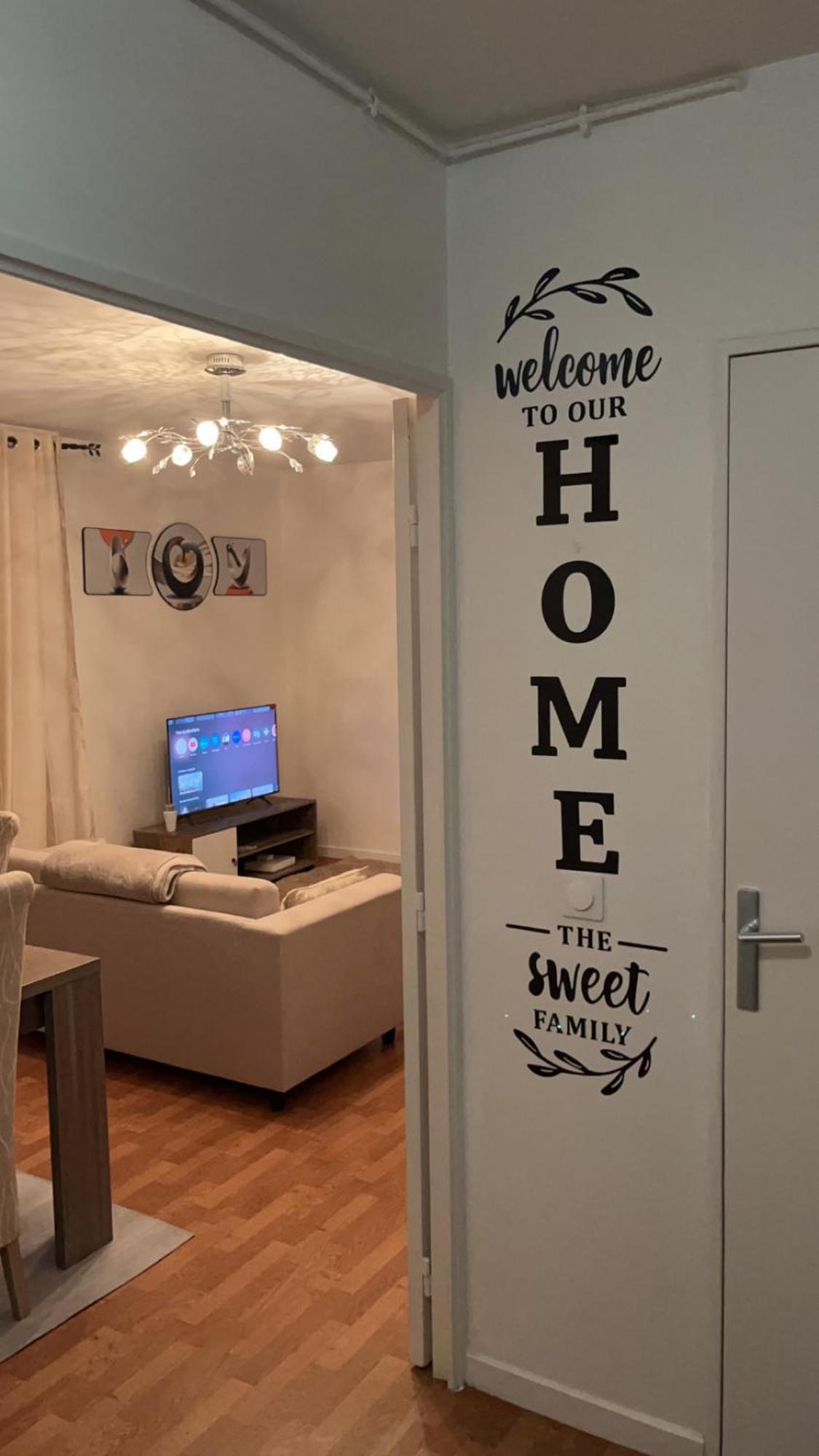Appartement 2 Chambres Et Salon Proche Paris سُفرْ المظهر الخارجي الصورة