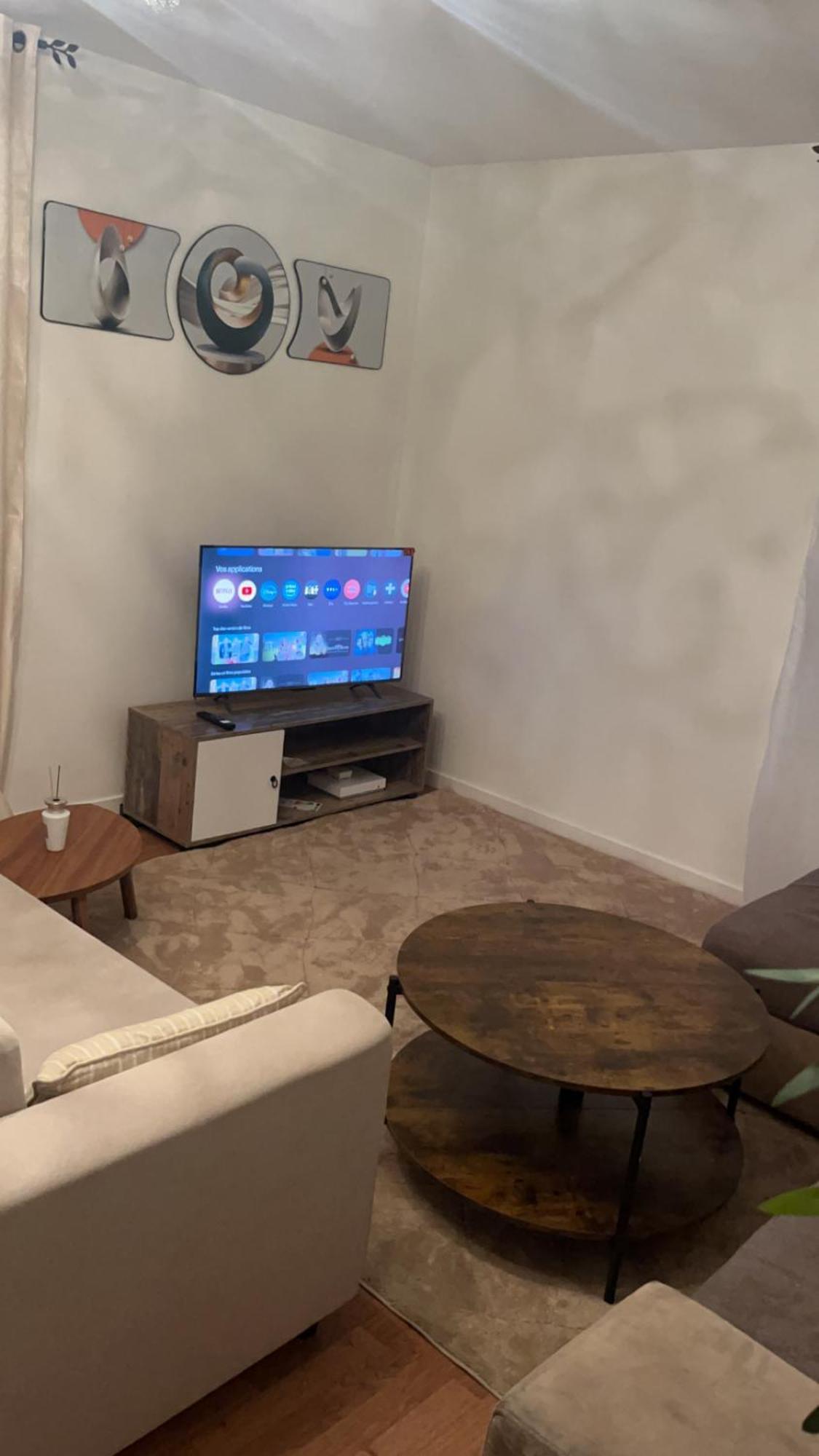 Appartement 2 Chambres Et Salon Proche Paris سُفرْ المظهر الخارجي الصورة